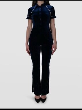 33 1015.00  NWT Rhude Women's Blue Rocco Velvet Button-Front Open Back Jumpsuit